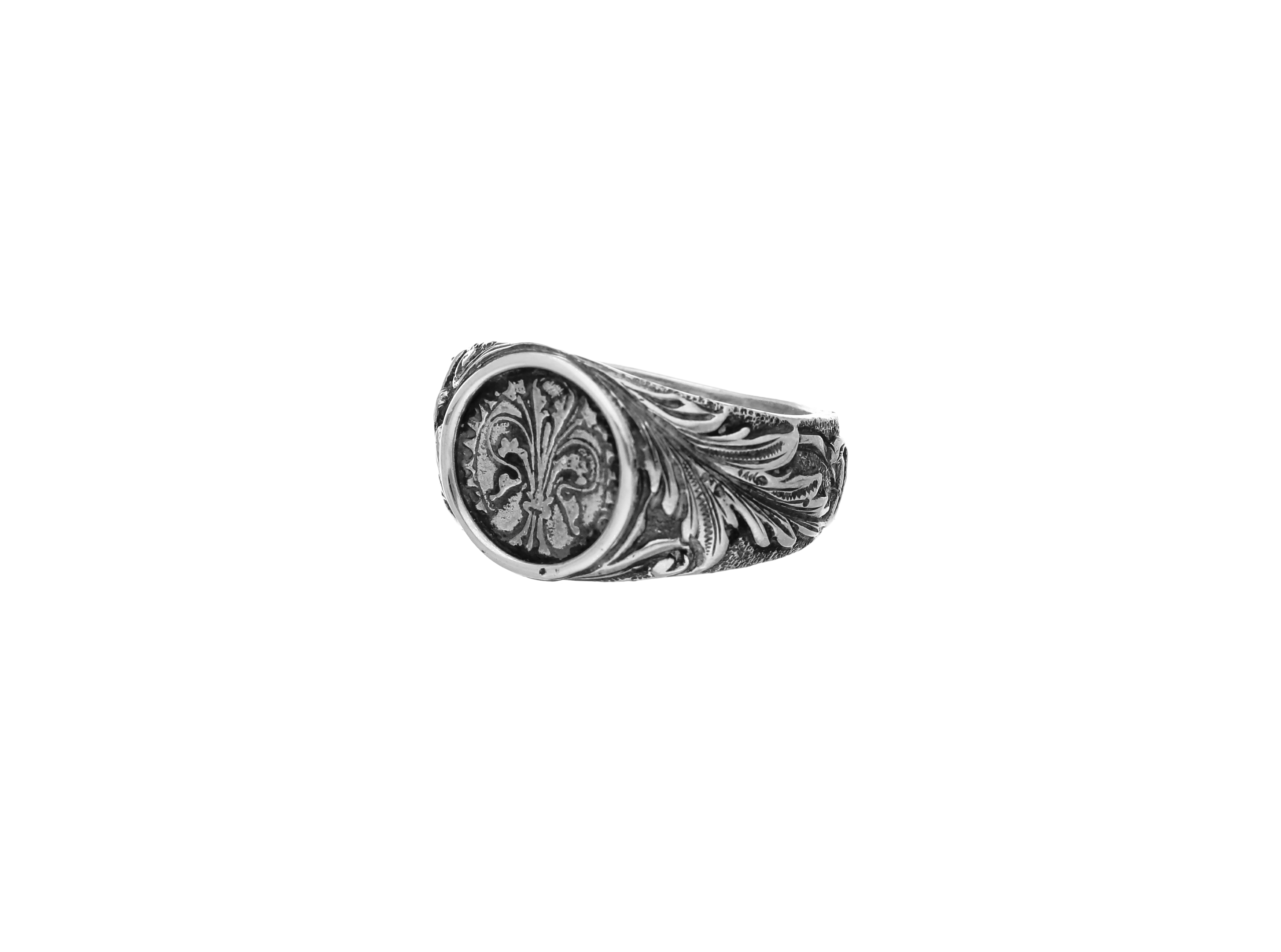 Men Ring in 925 oxidized sterling silver with the symbol of Florence