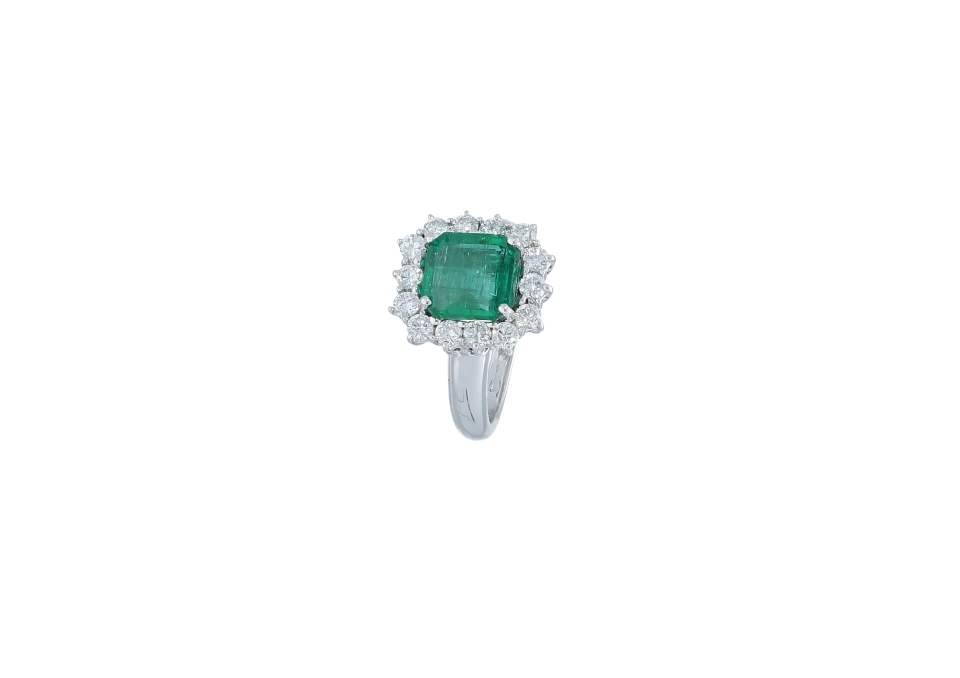 Green emerald with diamonds, 18kt white gold ring